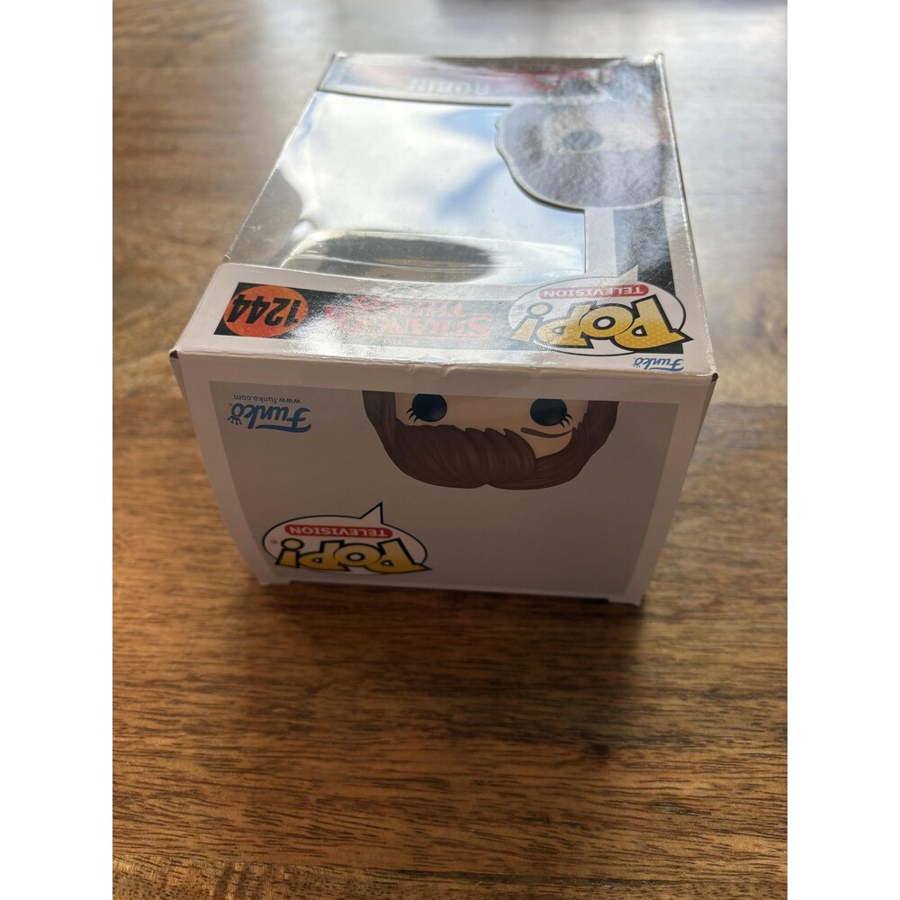 Funko Pop Television Stranger Things Robin 1244 Vinyl Figure Netflix TV Show - Picture 4 of 6
